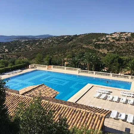 Cosy - Vue - Grande Piscine - Au Calme Apartment